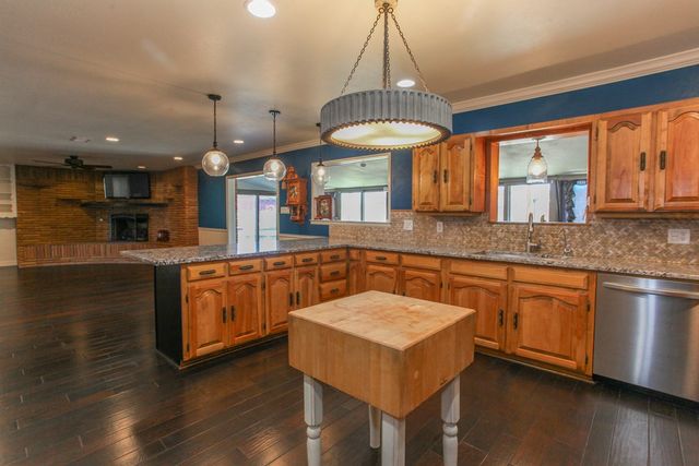 2508 E 24th St, Big Spring, TX 79720