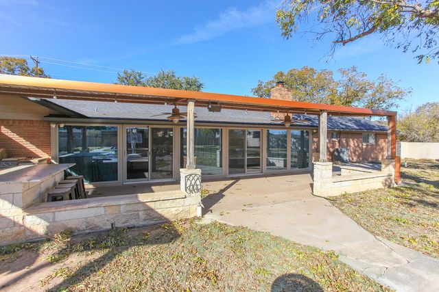 2508 E 24th St, Big Spring, TX 79720