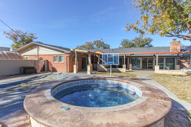 2508 E 24th St, Big Spring, TX 79720