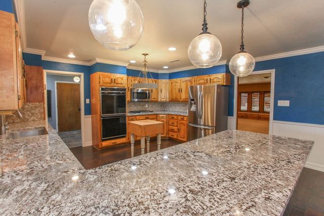 2508 E 24th St, Big Spring, TX 79720