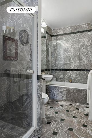 250 E 54th St Apt 14D, New York City, NY 10022