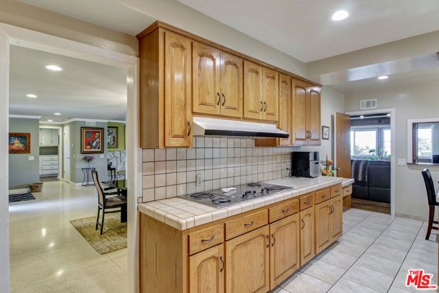 4152 Terraza Drive, Los Angeles, CA 90008
