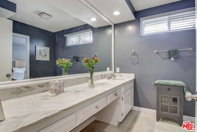 4152 Terraza Drive, Los Angeles, CA 90008