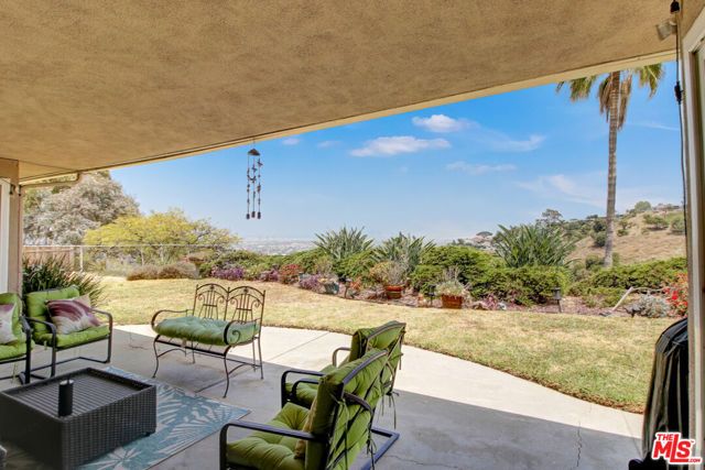 4152 Terraza Drive, Los Angeles, CA 90008