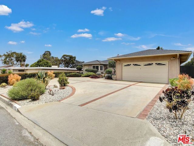 4152 Terraza Drive, Los Angeles, CA 90008