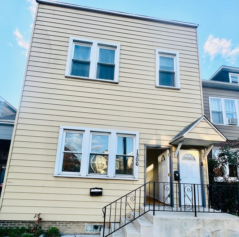 1306 S 50th Avenue 1, Cicero, IL 60804