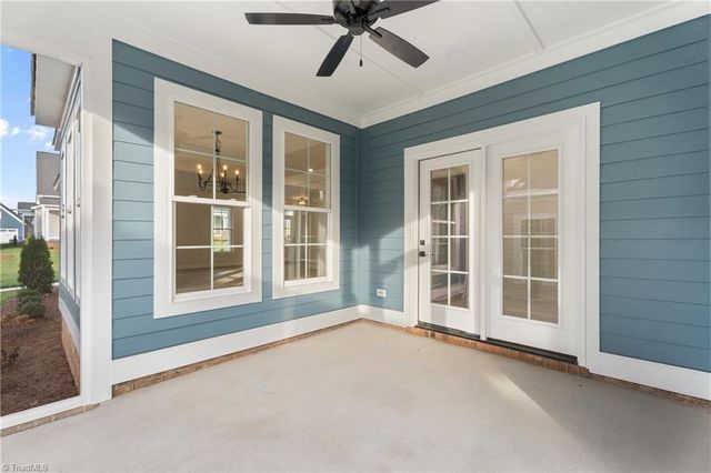 910 Eucalyptus Court, Winston-salem, NC 27106