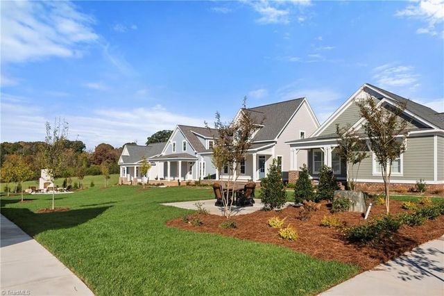 910 Eucalyptus Court, Winston-salem, NC 27106