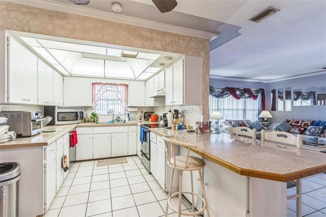 251 TROPIC BOULEVARD W, Largo, FL 33770