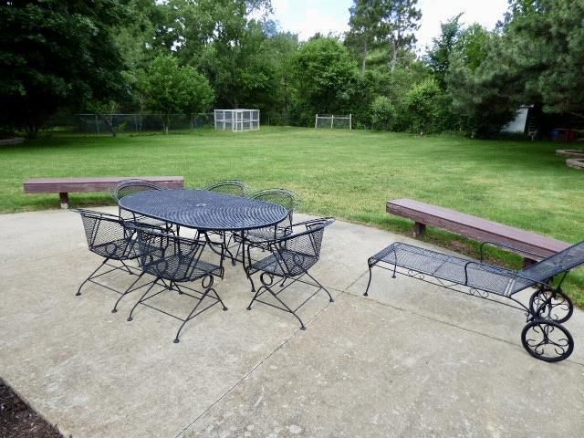 1525 E Williams Drive, Beloit, WI 53511