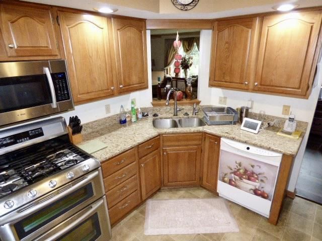 1525 E Williams Drive, Beloit, WI 53511