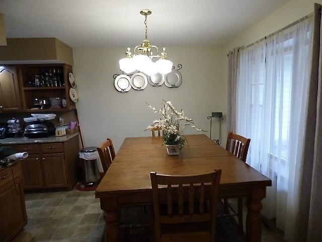 1525 E Williams Drive, Beloit, WI 53511