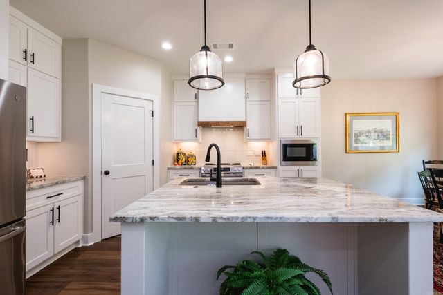 15001 Matterhorn Loop, Maumelle, AR 72113