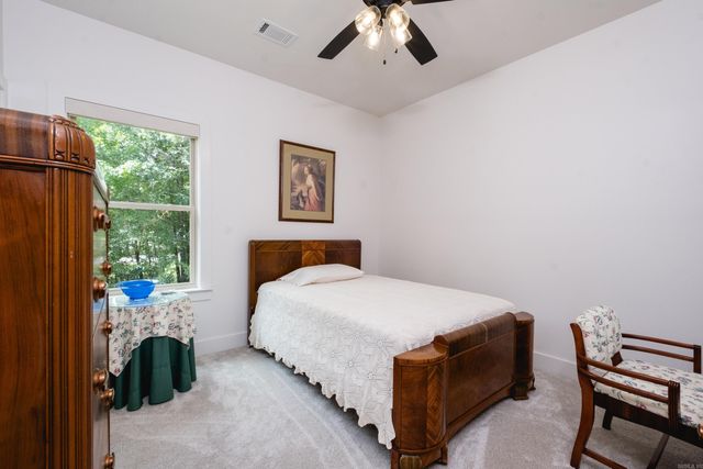 15001 Matterhorn Loop, Maumelle, AR 72113