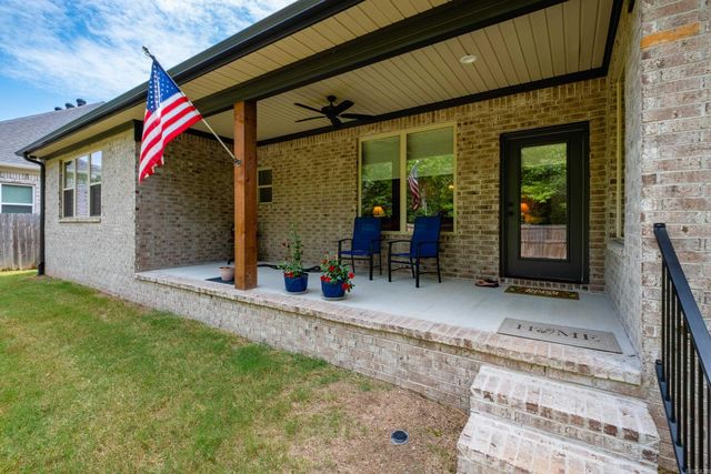 15001 Matterhorn Loop, Maumelle, AR 72113