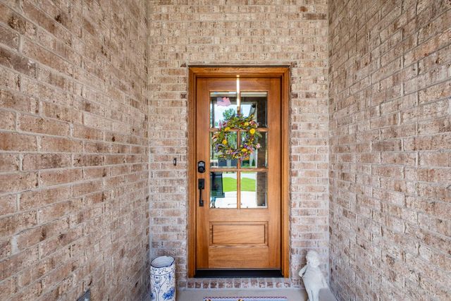 15001 Matterhorn Loop, Maumelle, AR 72113