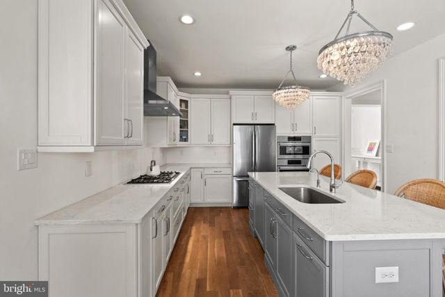 20 MELVILLE CT, Medford, NJ 08055