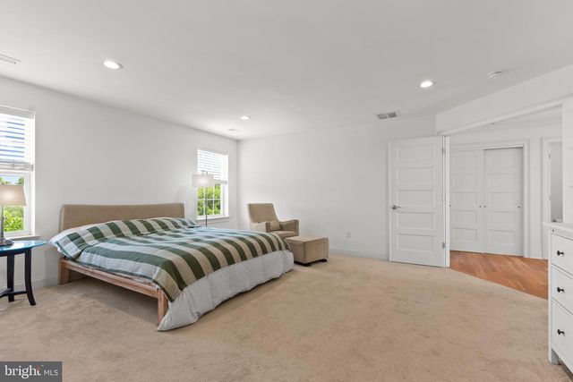 20 MELVILLE CT, Medford, NJ 08055