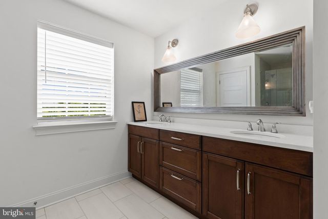 20 MELVILLE CT, Medford, NJ 08055