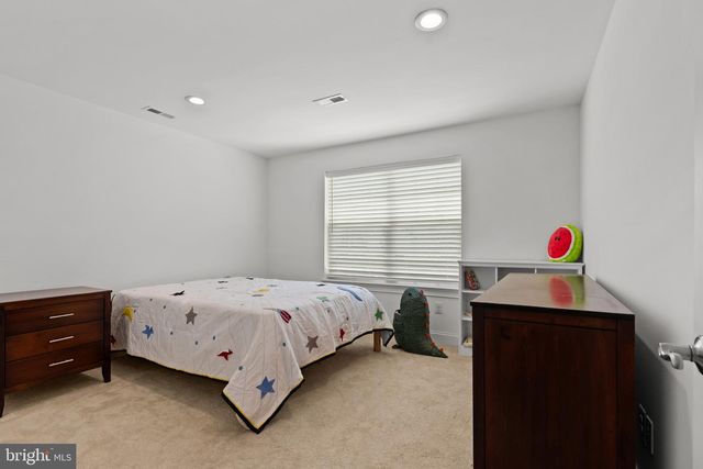 20 MELVILLE CT, Medford, NJ 08055
