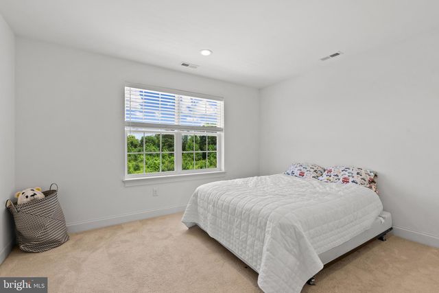 20 MELVILLE CT, Medford, NJ 08055