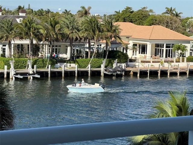 1160 Hillsboro Mile 304, Hillsboro Beach, FL 33062