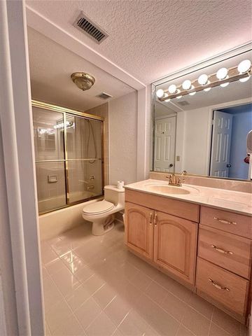 1160 Hillsboro Mile 304, Hillsboro Beach, FL 33062