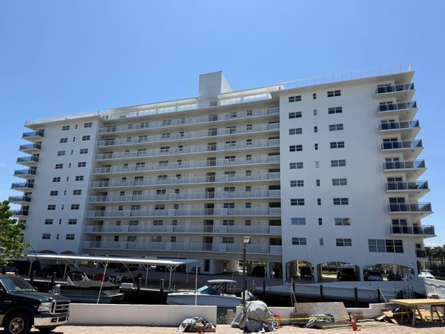 1160 Hillsboro Mile 304, Hillsboro Beach, FL 33062