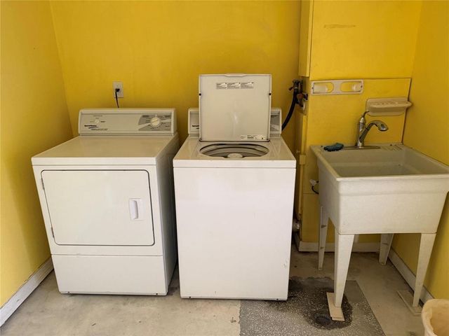 1160 Hillsboro Mile 304, Hillsboro Beach, FL 33062