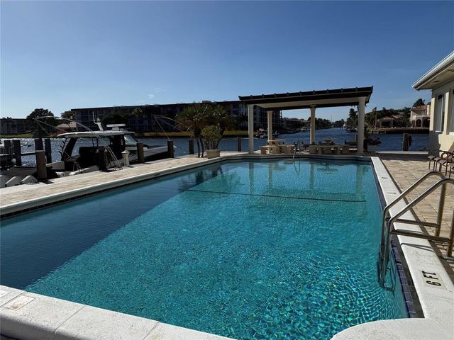 1160 Hillsboro Mile 304, Hillsboro Beach, FL 33062