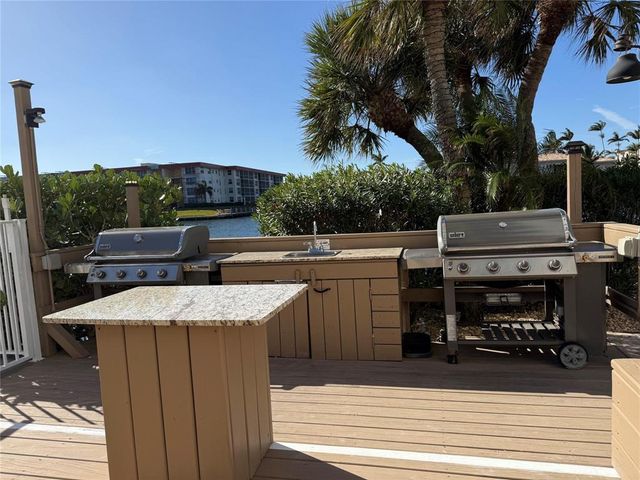 1160 Hillsboro Mile 304, Hillsboro Beach, FL 33062