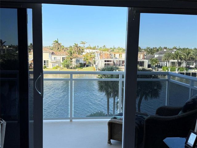 1160 Hillsboro Mile 304, Hillsboro Beach, FL 33062