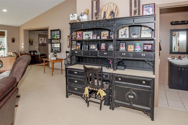 31643 Frost Street, Dowagiac, MI 49047