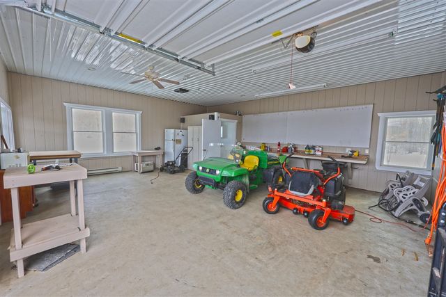 31643 Frost Street, Dowagiac, MI 49047