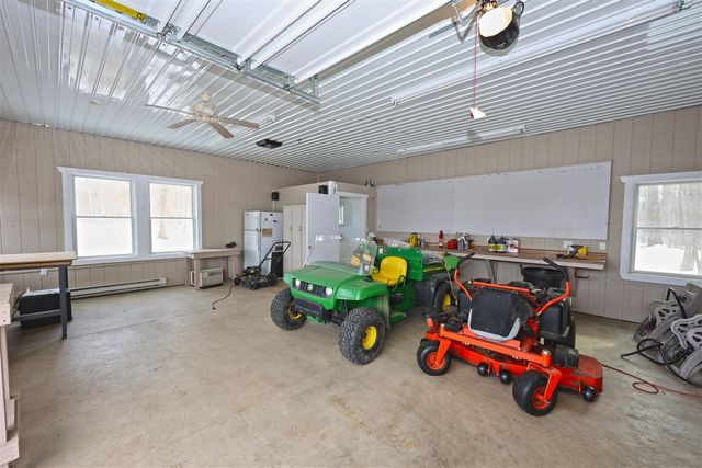 31643 Frost Street, Dowagiac, MI 49047