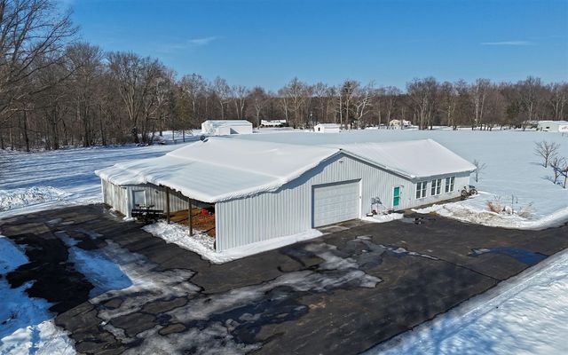 31643 Frost Street, Dowagiac, MI 49047