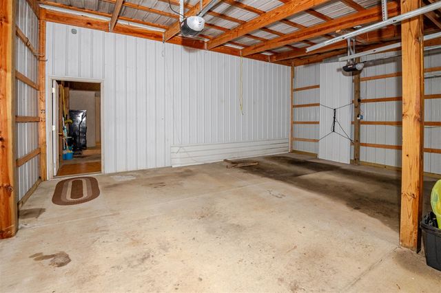 31643 Frost Street, Dowagiac, MI 49047