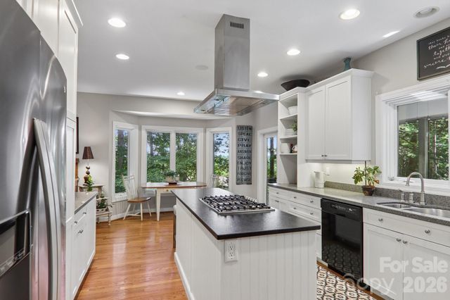 24 Turkey Roost Court, Flat Rock, NC 28739