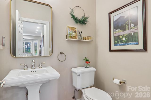 24 Turkey Roost Court, Flat Rock, NC 28739