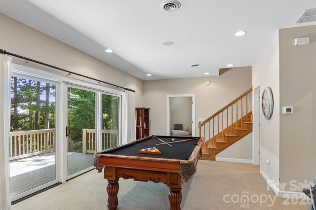 24 Turkey Roost Court, Flat Rock, NC 28739