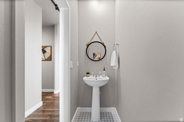 10433 S LIFFEY LN, South Jordan, UT 84009