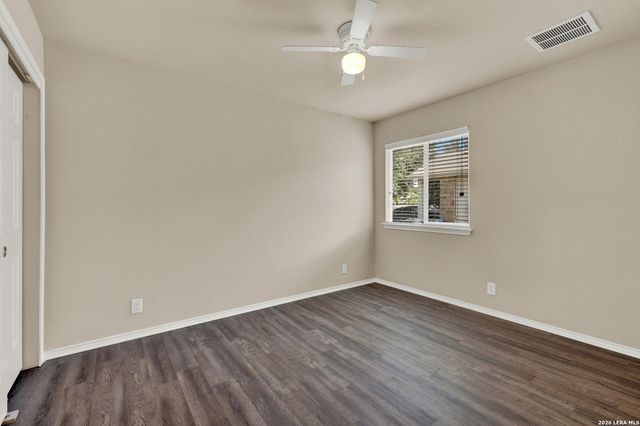 566 BRIGGS DR, New Braunfels, TX 78130