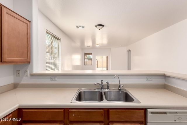 44188 W CYDNEE Drive, Maricopa, AZ 85138