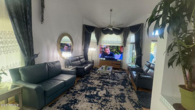 19013 N 69 Avenue, Glendale, AZ 85308