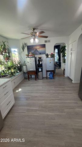 19013 N 69 Avenue, Glendale, AZ 85308