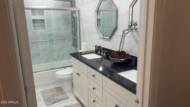 19013 N 69 Avenue, Glendale, AZ 85308