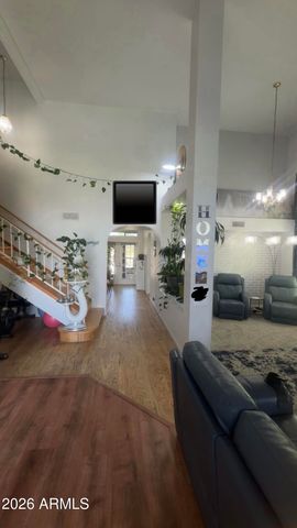 19013 N 69 Avenue, Glendale, AZ 85308