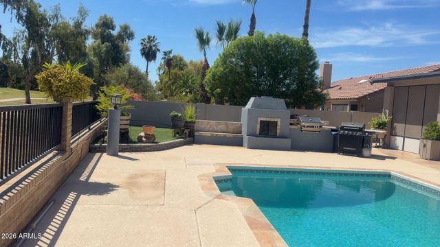 19013 N 69 Avenue, Glendale, AZ 85308