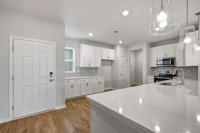 120 Buckingham Dr, Conway, SC 29526