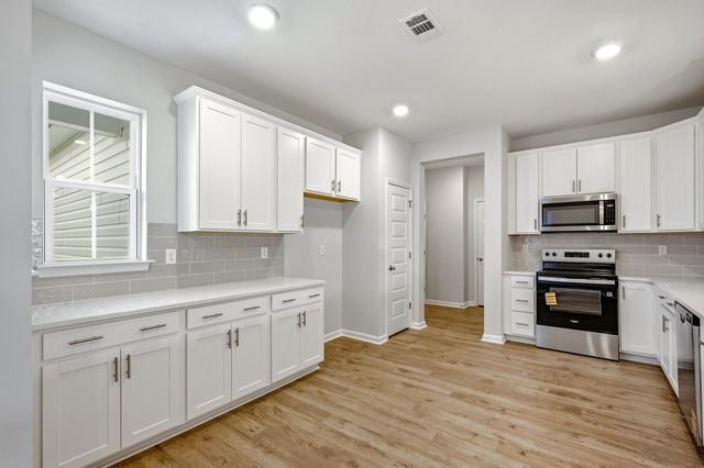 120 Buckingham Dr, Conway, SC 29526